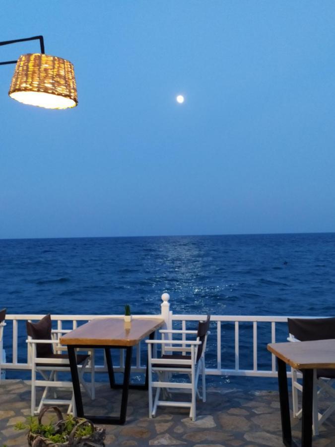 Отель Karin & Nikos Иреон Экстерьер фото